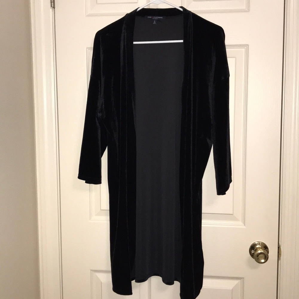 BLACK VELVET CARDIGAN